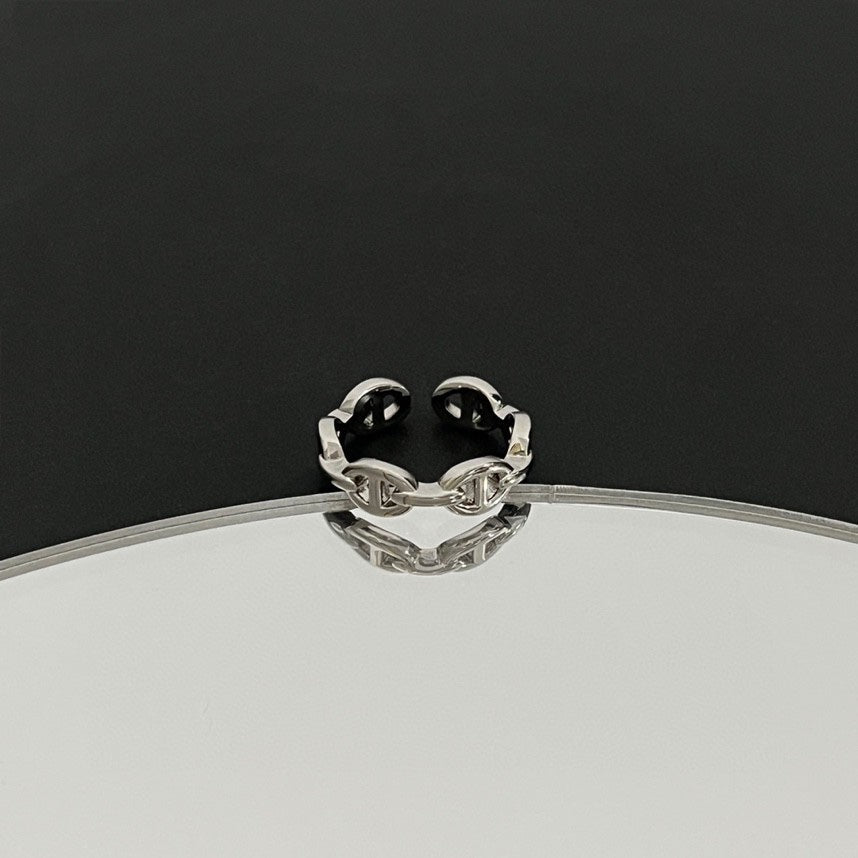 18K Chaine D'Ancre Enchainee Hermès Ring