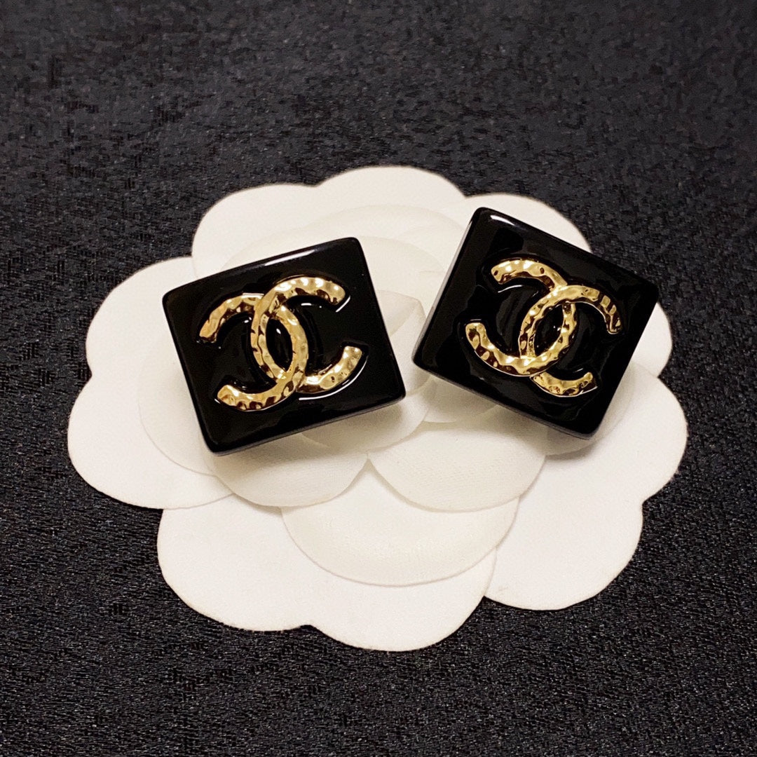18K Chanel Black Resin Square Earrings