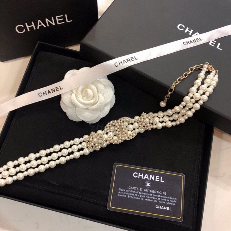 18K Chanel Pearl Choker Necklace