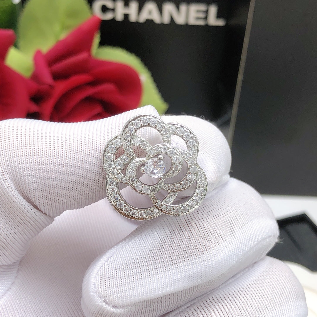 18K Chanel Camellia Diamond Earrings