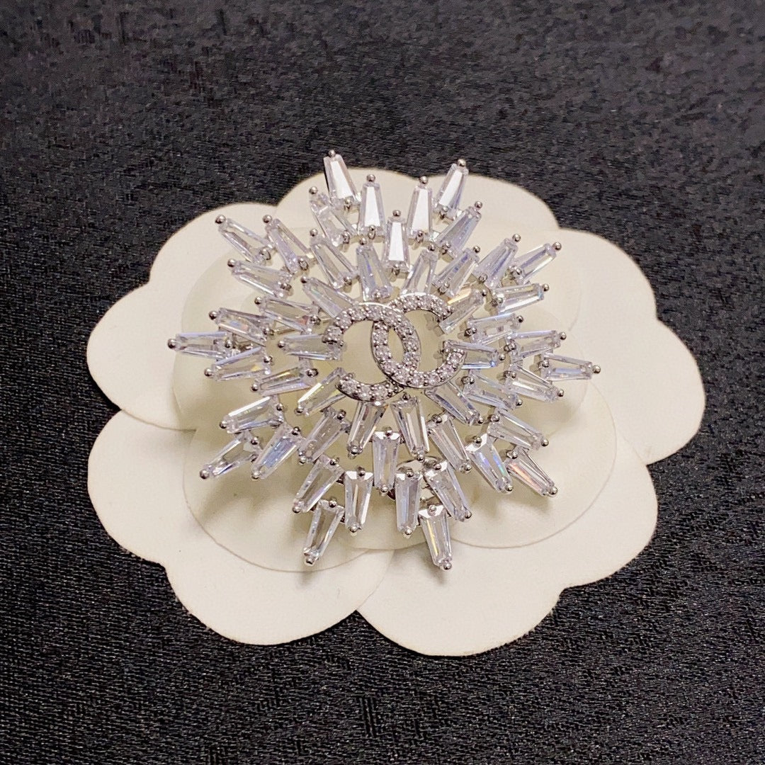 18K Chanel Snow Flower Brooch