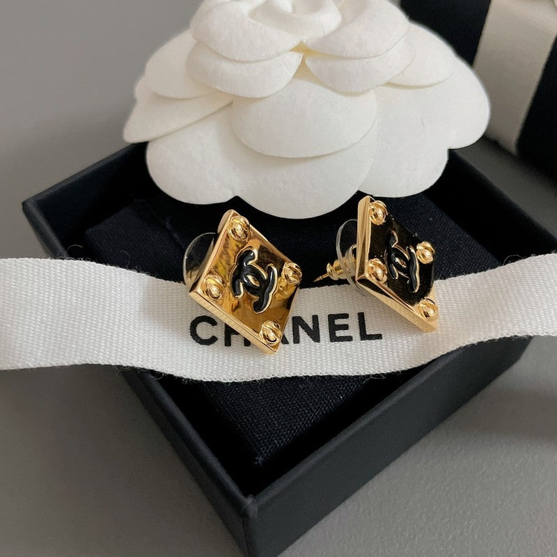 18K Chanel Black Gold Square Earrings