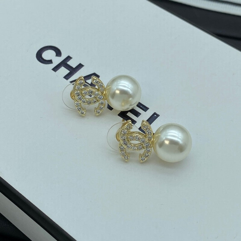 18K Chanel Pearl Drop Gold Earrings