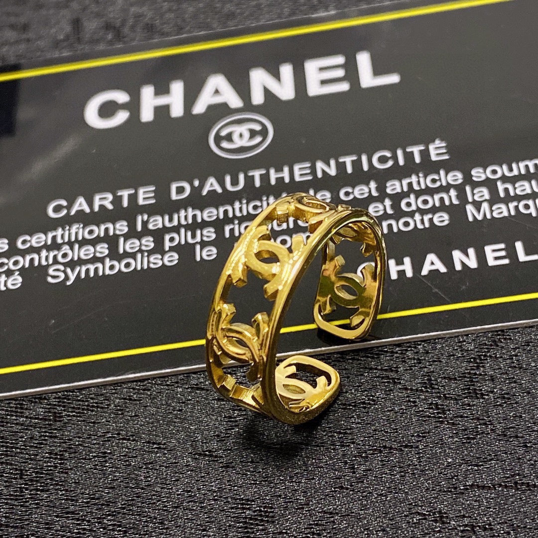 18K Chanel Vintage Openwork Ring