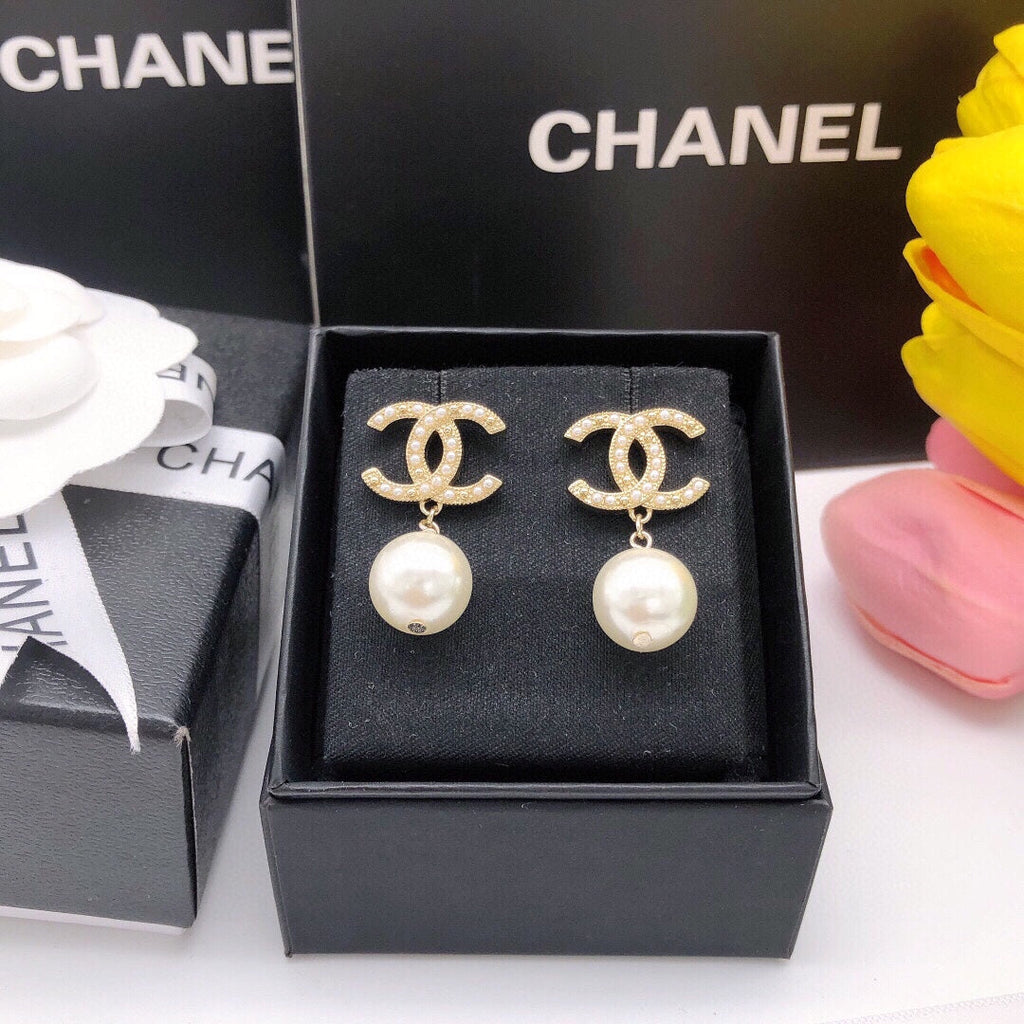 18K Chanel Pearl Drop Earrings