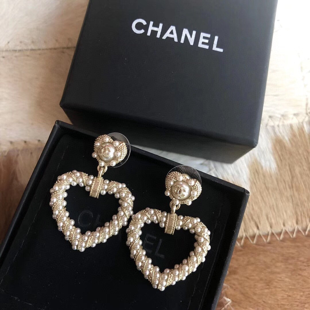 18K Chanel Heart Pendant Earrings