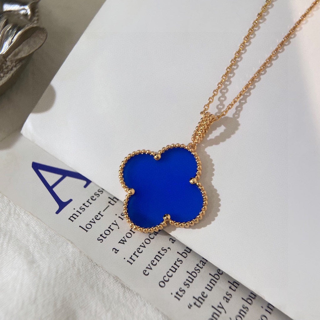 18K Van Cleef & Arpels Magic Alhambra Agate Clover Necklace