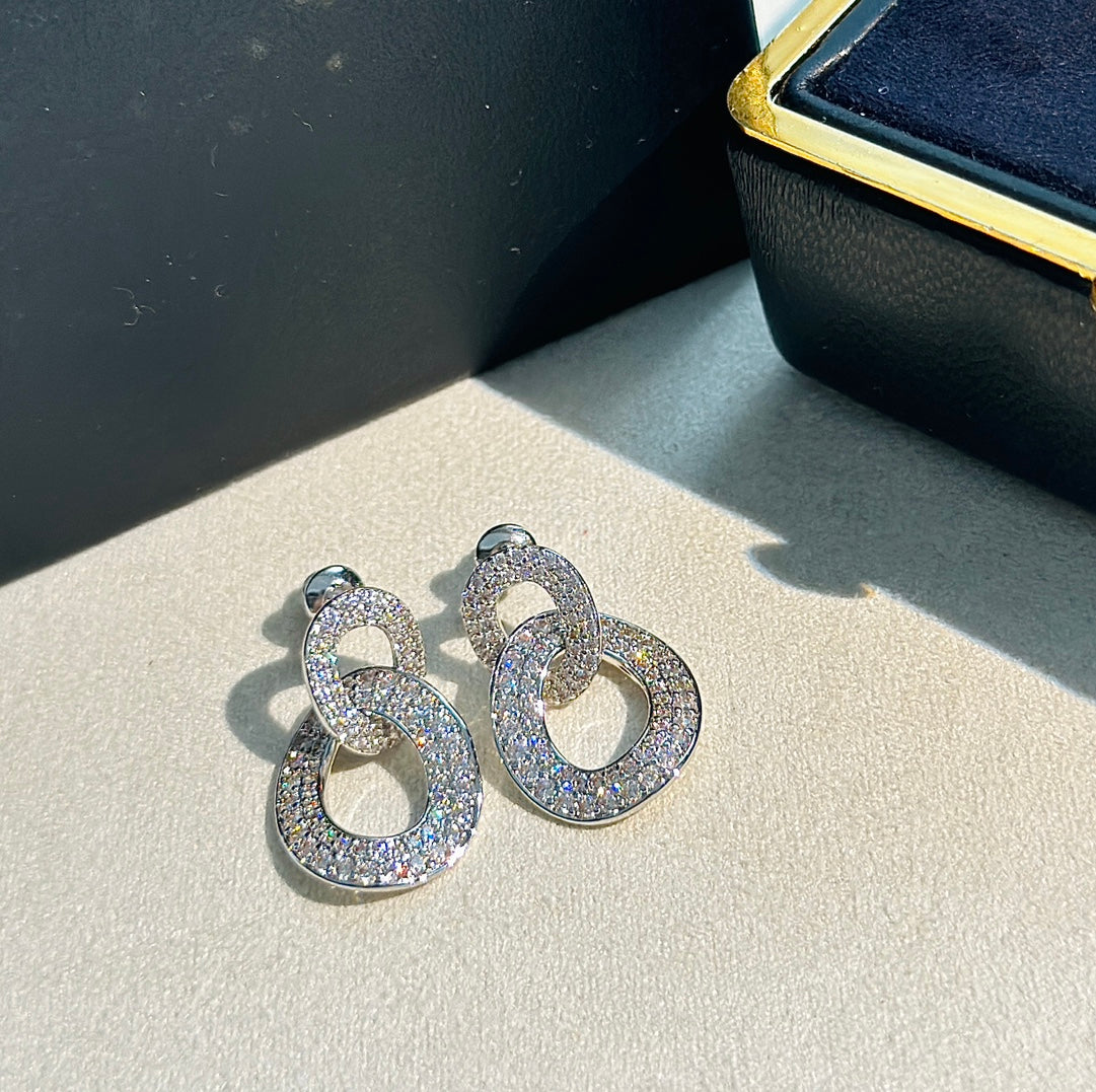 18K Van Cleef & Arpels Olympia Diamonds Earrings