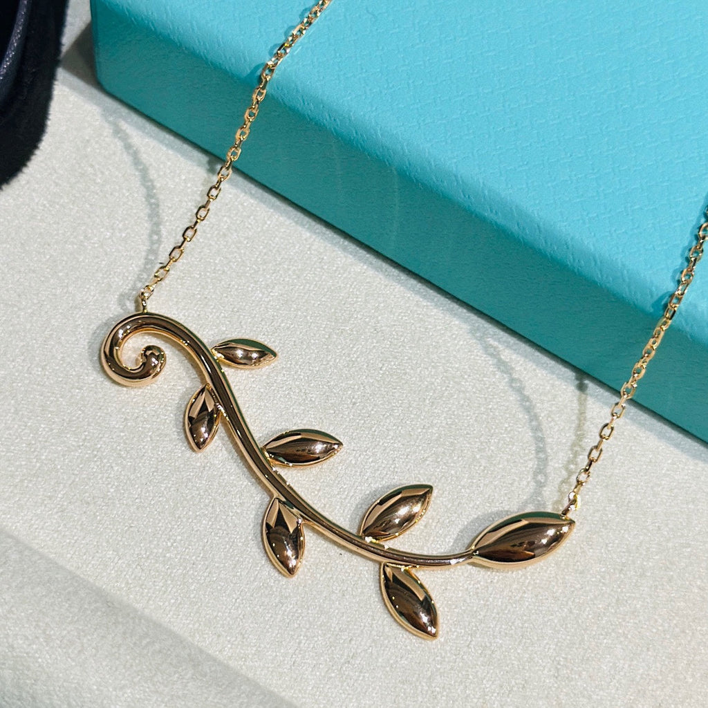 18K Tiffany & Co. Olive Leaf Vine Pendant Necklace