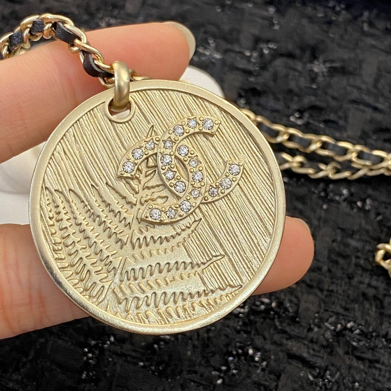 18K Chanel 22S Vintage Necklace
