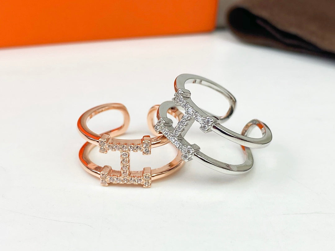 18K Ever Chaine D'ancre Hermès Ring