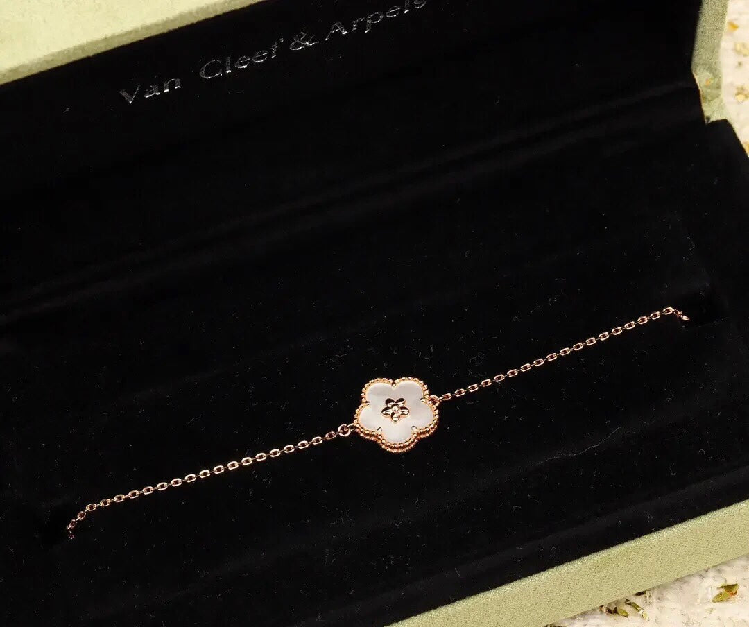18K Van Cleef & Arpels Lucky Spring Plum Blossom Bracelet