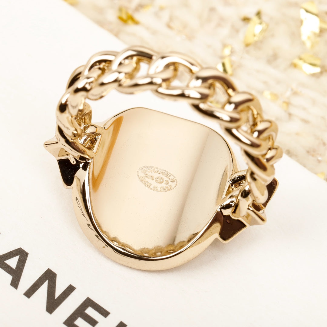 18K Chanel Chain Ring