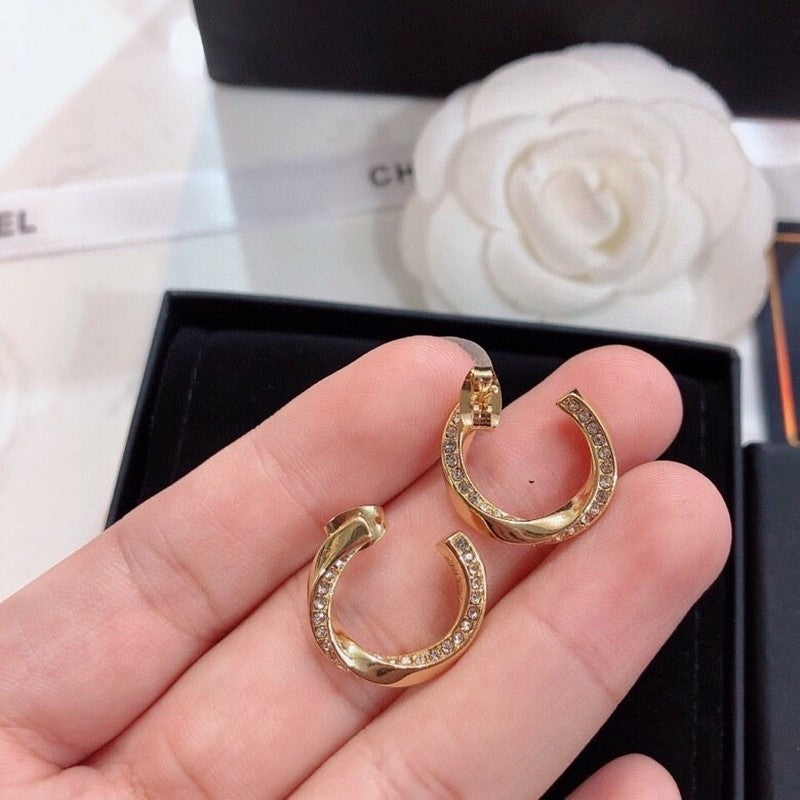 18K Chanel Half Cirle Diamond Earrings
