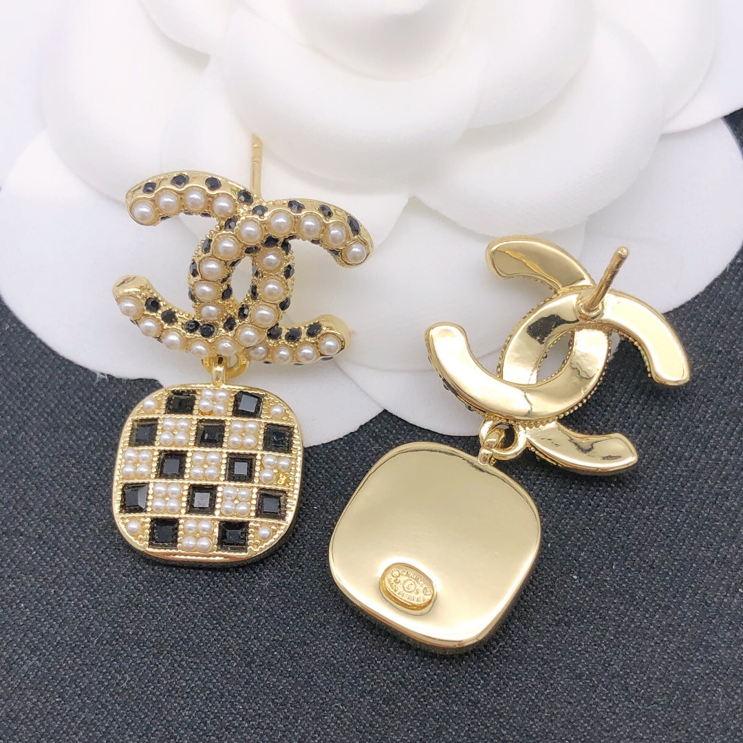 18K Chanel Chain Earrings