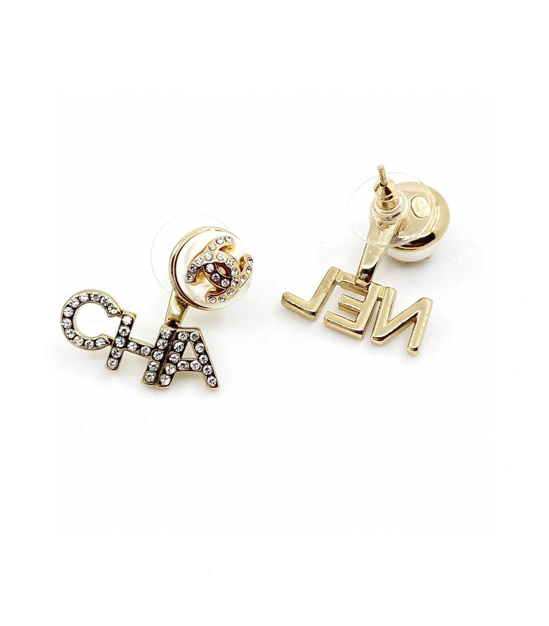 18K Chanel Diamonds Script Earrings