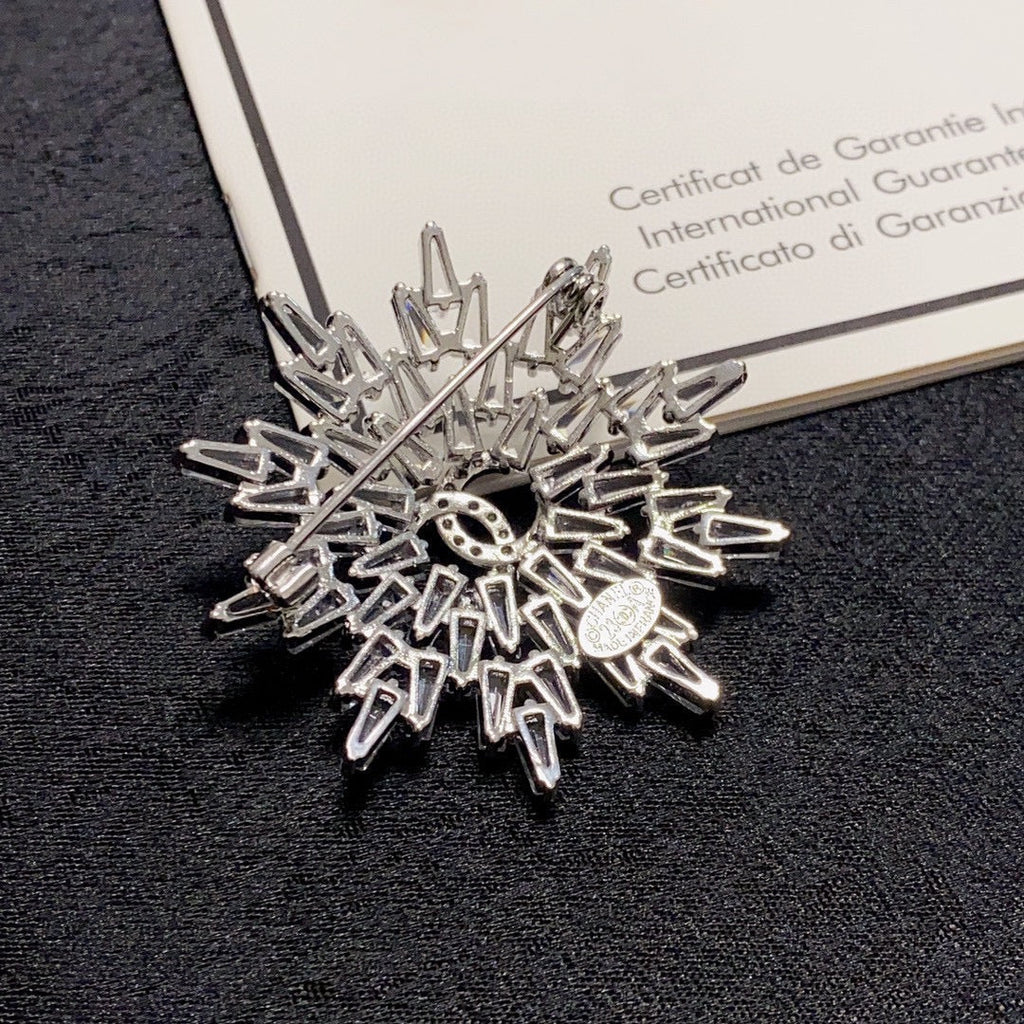 18K Chanel Snow Flower Brooch