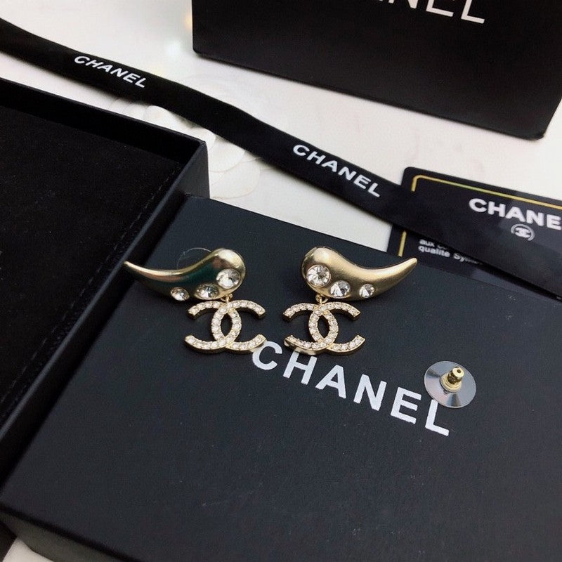 18K Chanel Feather Diamond Gold Earrings
