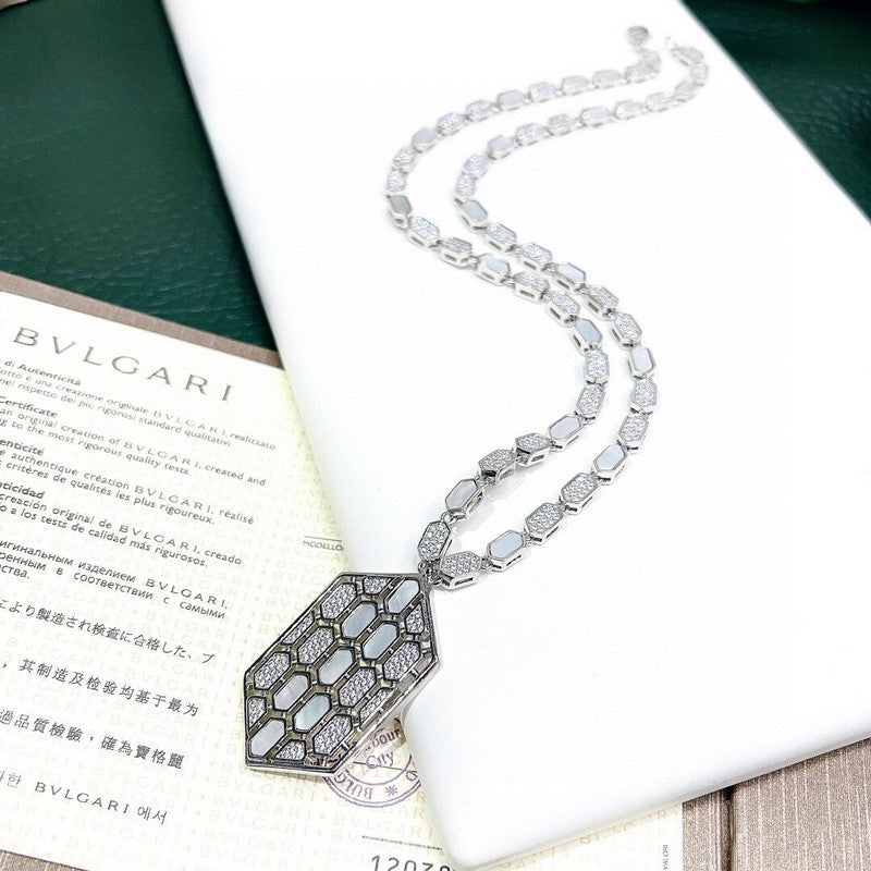 18K BVLGARI Serpenti Eyes on Me Necklace