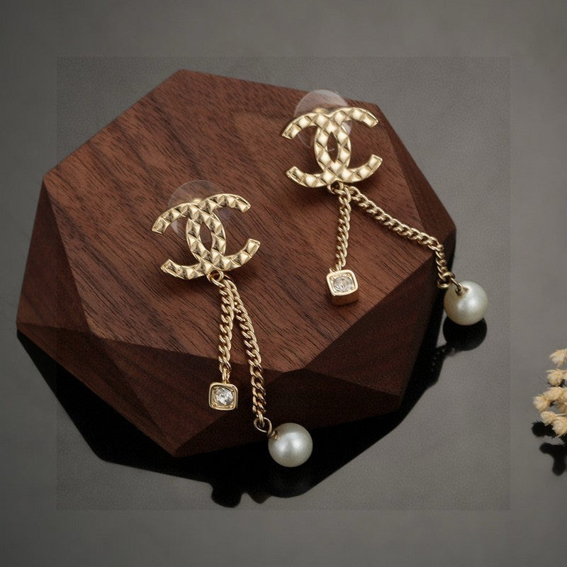 18K Chanel Long Pearl Pendant Earrings