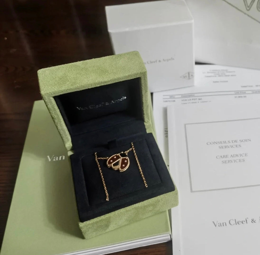 18K Van Cleef & Arpels Lucky Spring Pendant Necklace