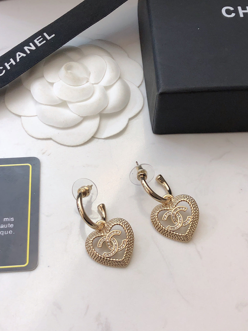 18K Chanel Heart Strass Earrings