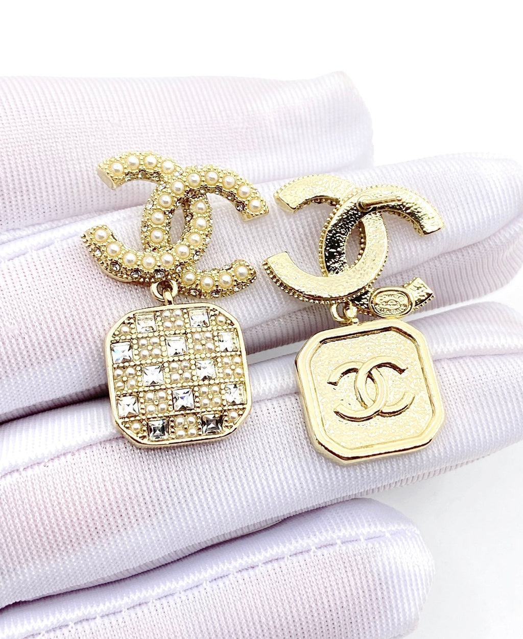 18K Chanel Diamonds Drop Earrings
