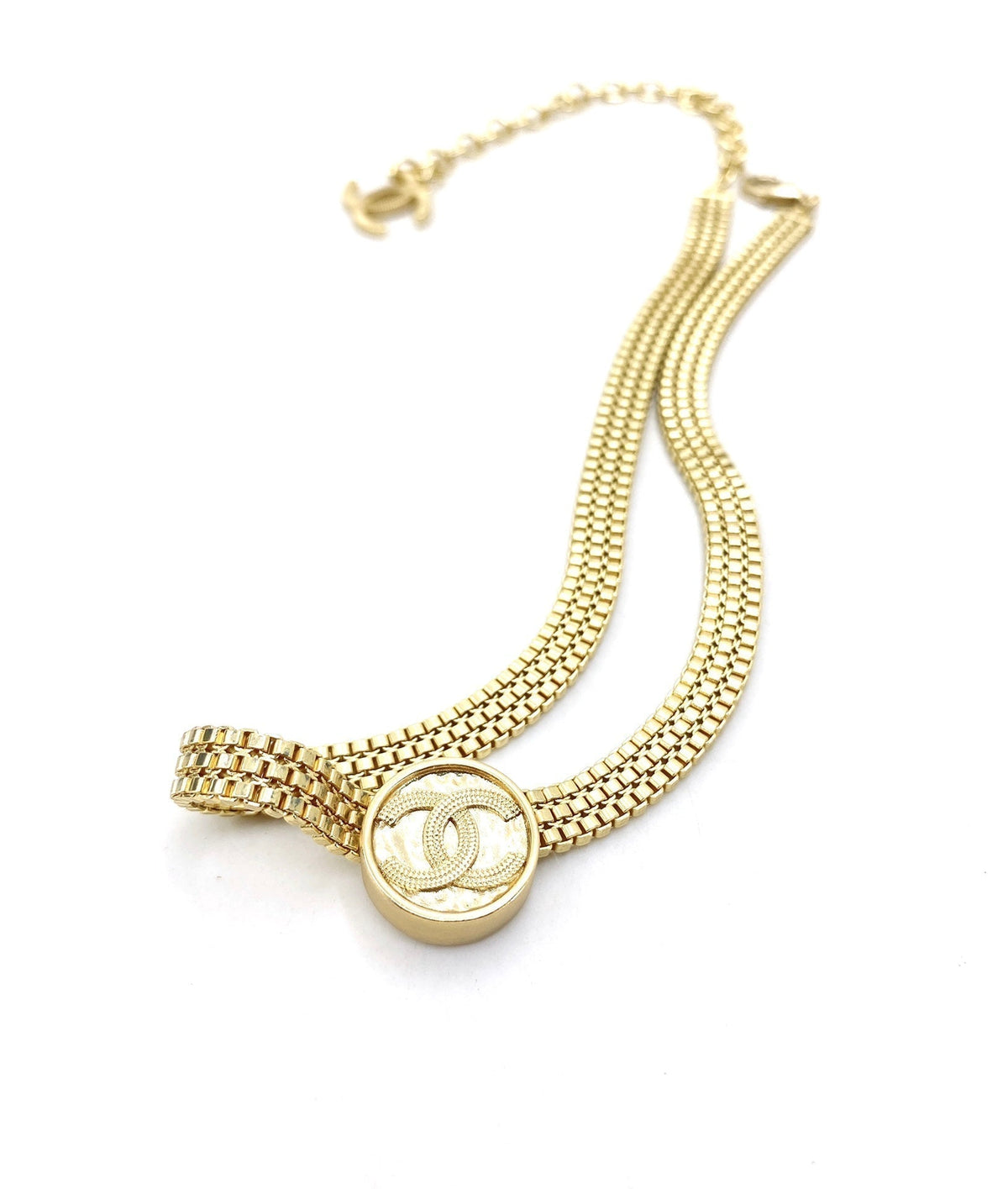 18K Chanel Choker Chain Necklace