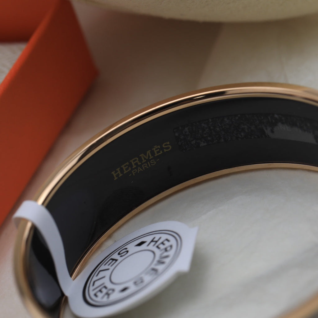 18K Enamel Cal¨¨che Wide Bangle Hermès Bracelet