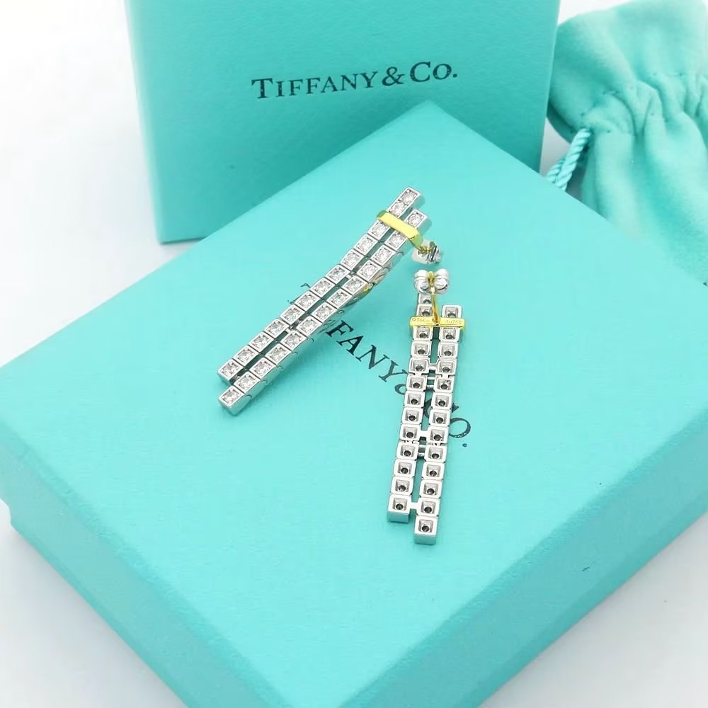 18K Tiffany & Co. Edge Drop Earrings