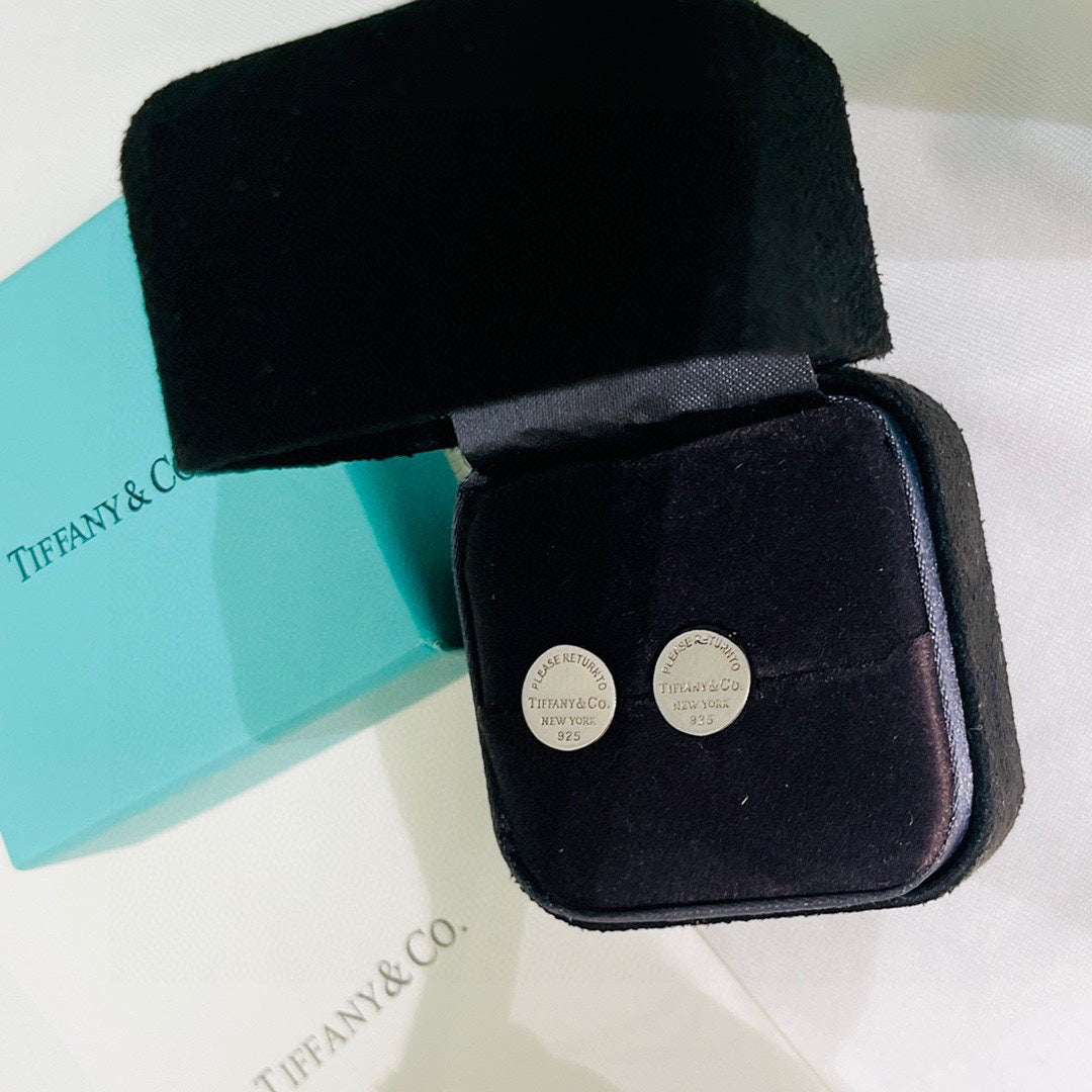18K Return to Tiffany & Co. Circle Stud Earrings