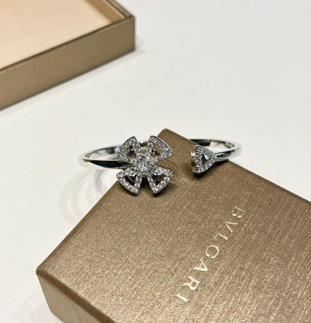 18K BVLGARI Fiorever Diamonds Bracelet