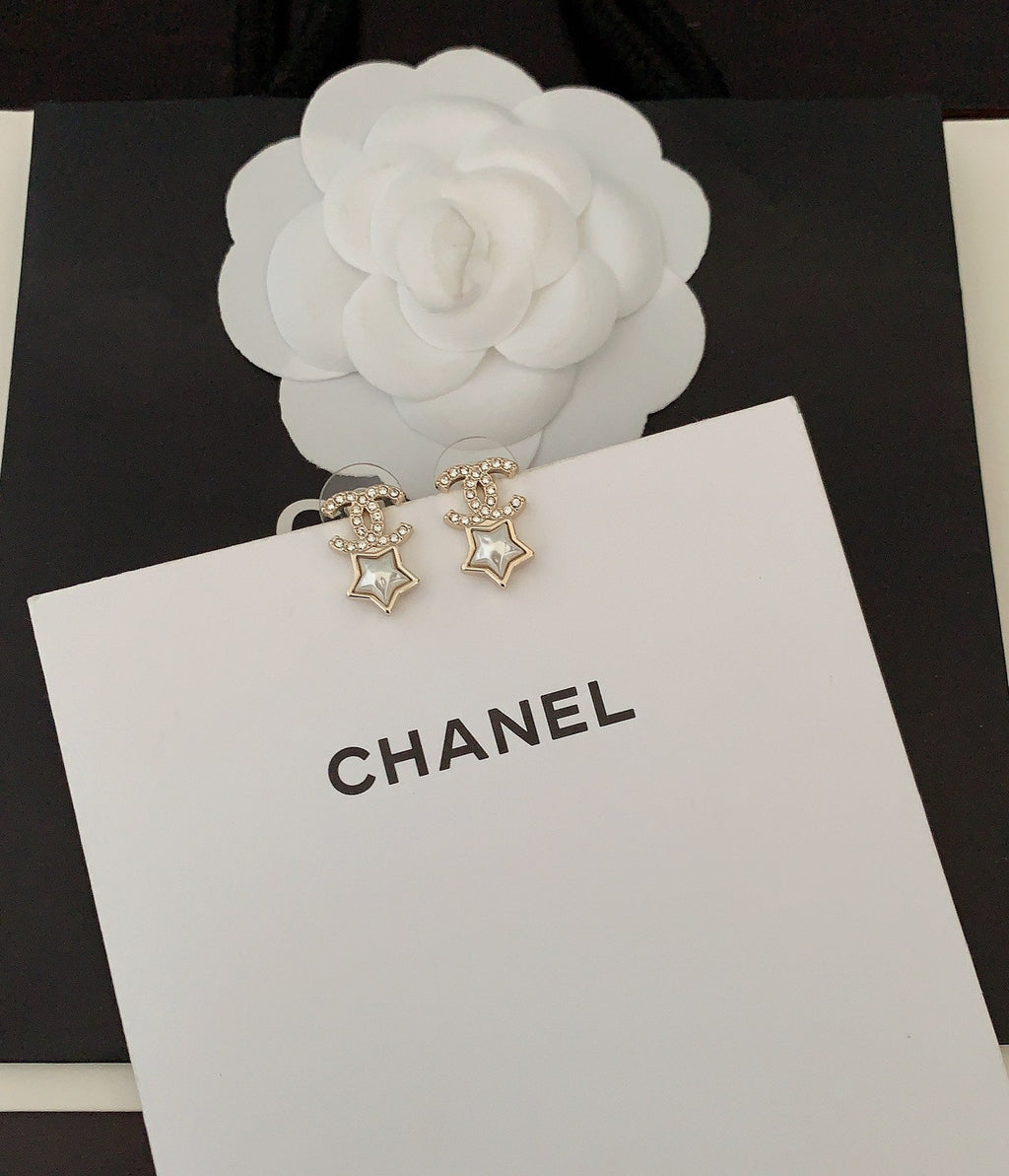 18K Chanel Star Crystals Earrings