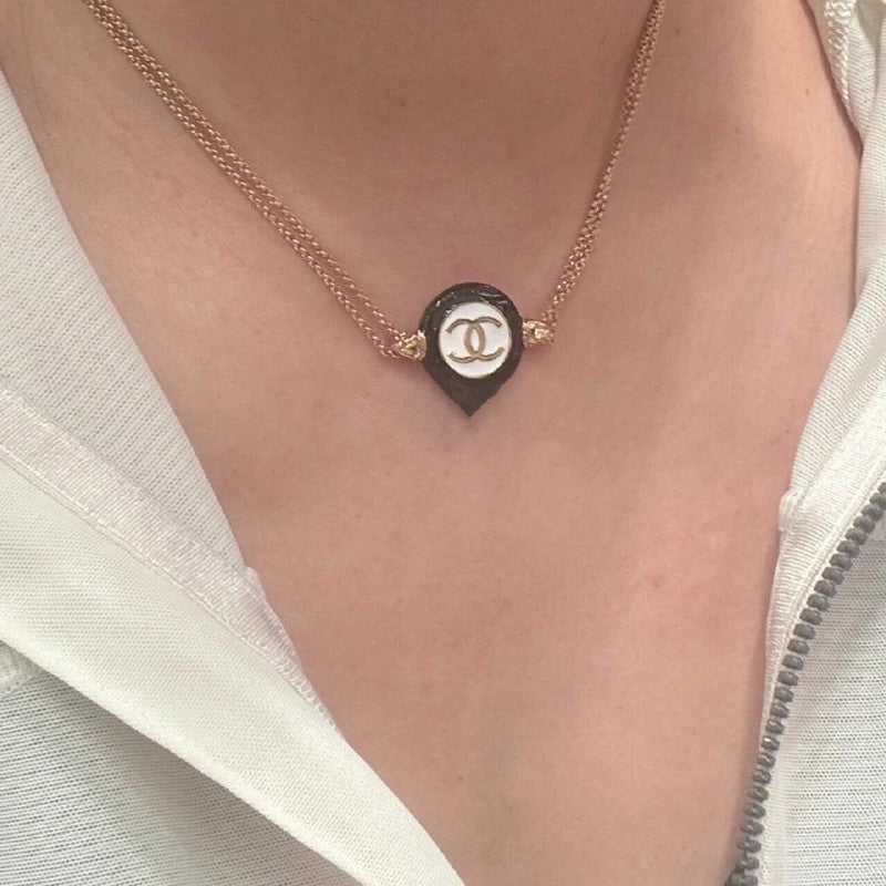 18K Chanel Chain Choker Necklace