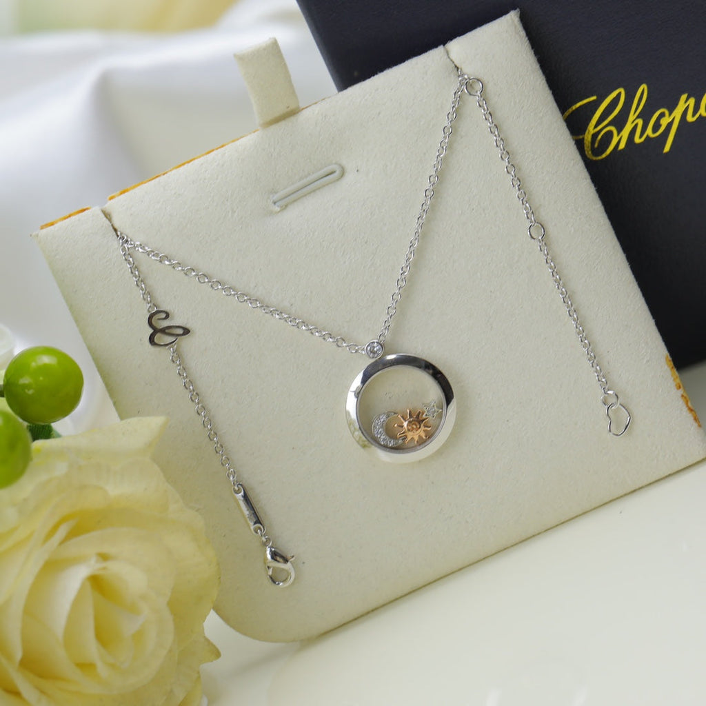 18K Chopard Happy Diamonds Pendant Necklace