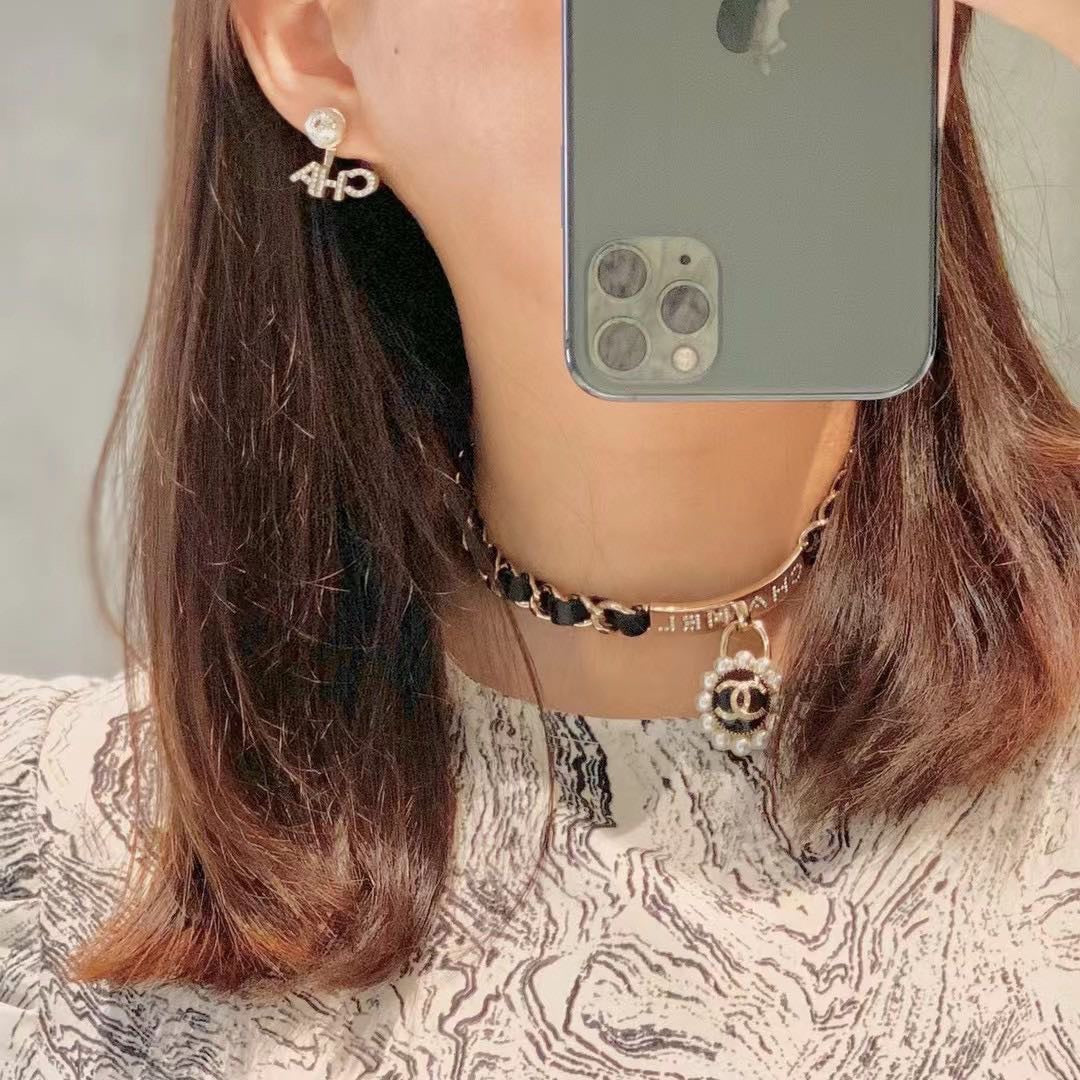 18K Chanel Pearls Choker Necklace