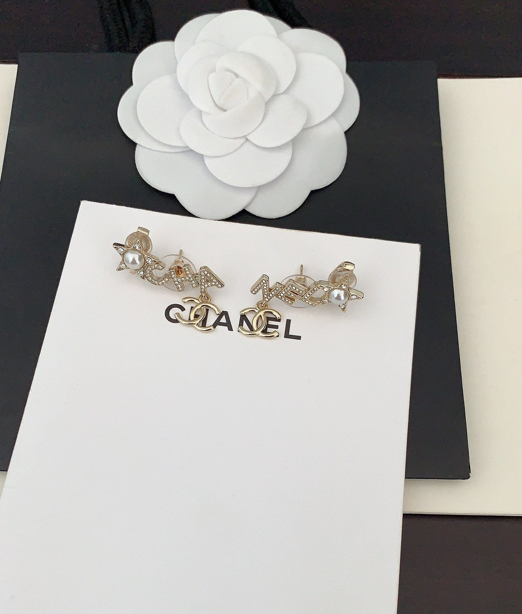 18K Chanel Script Diamonds Earrings