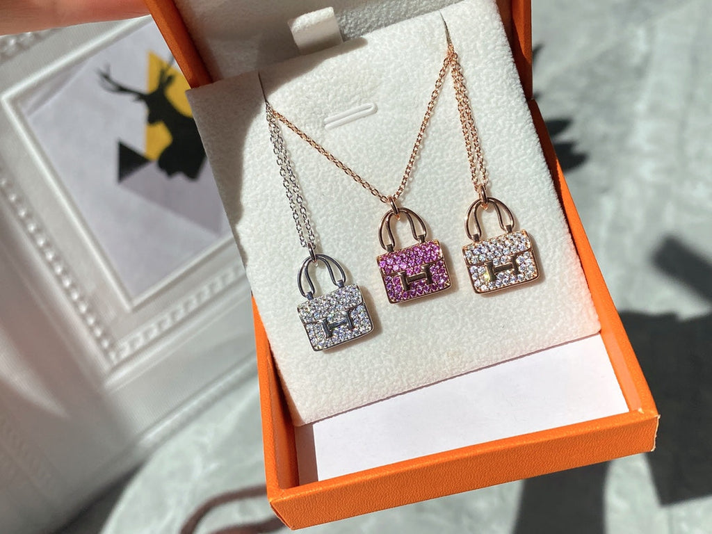 18K Hermès Amulettes Constance Pink Diamonds Pendant Necklace