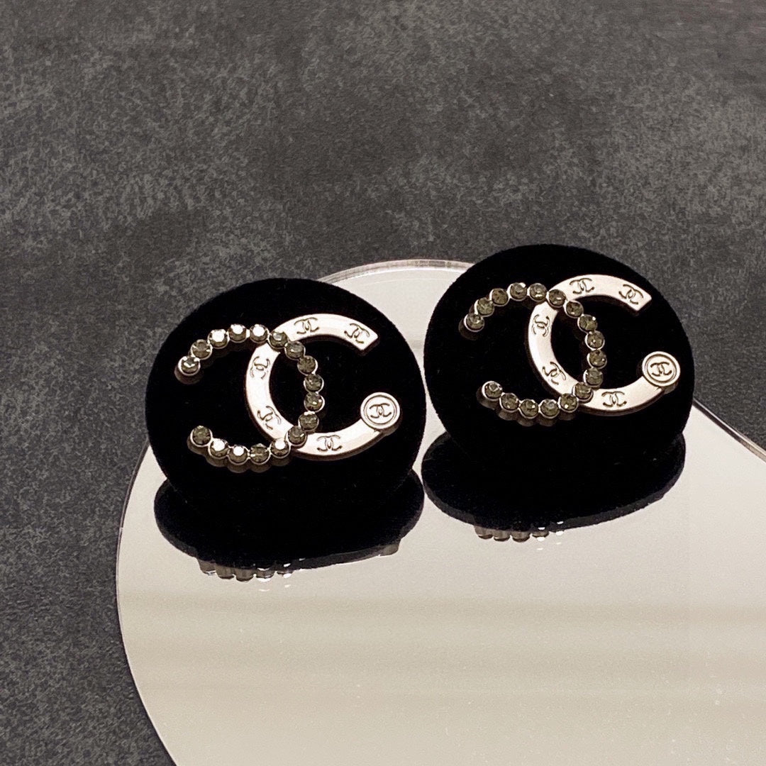 18K Chanel Black Resin Crystals Earrings