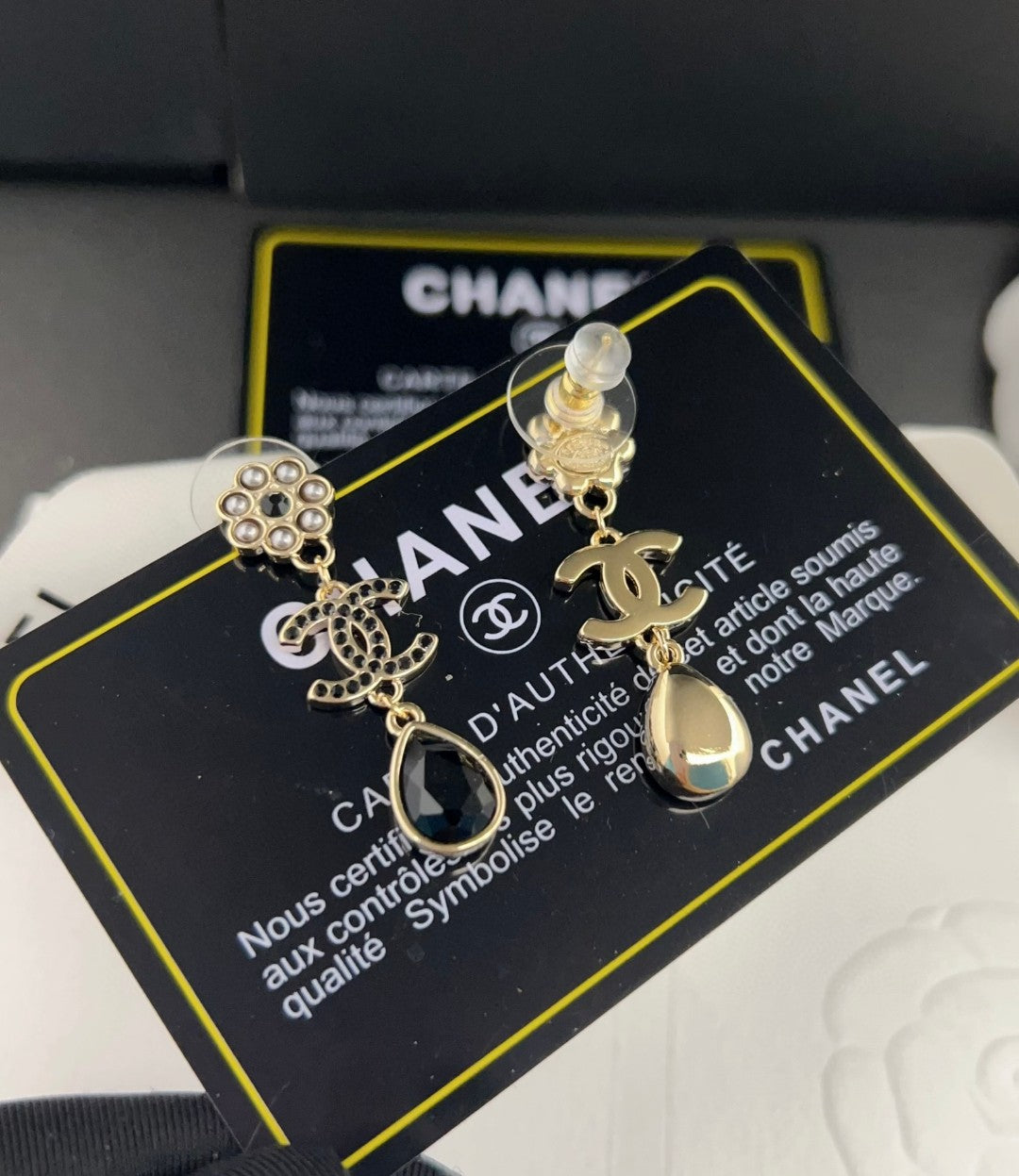 18K Chanel Black Crystals Earrings