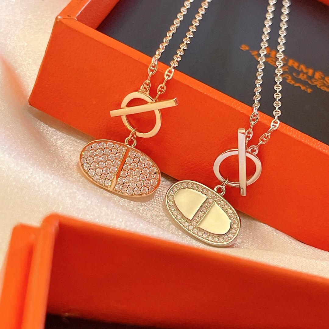18K Chaine D'ancre Contour Pendant Hermès Necklace