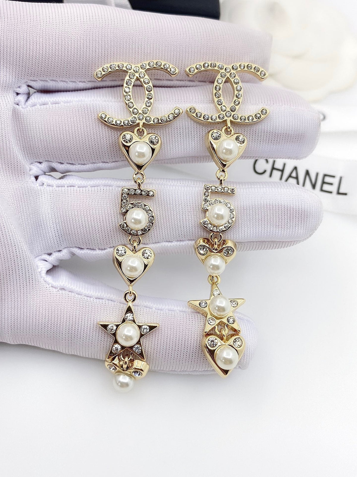 18K Chanel Pearl Heart Earrings