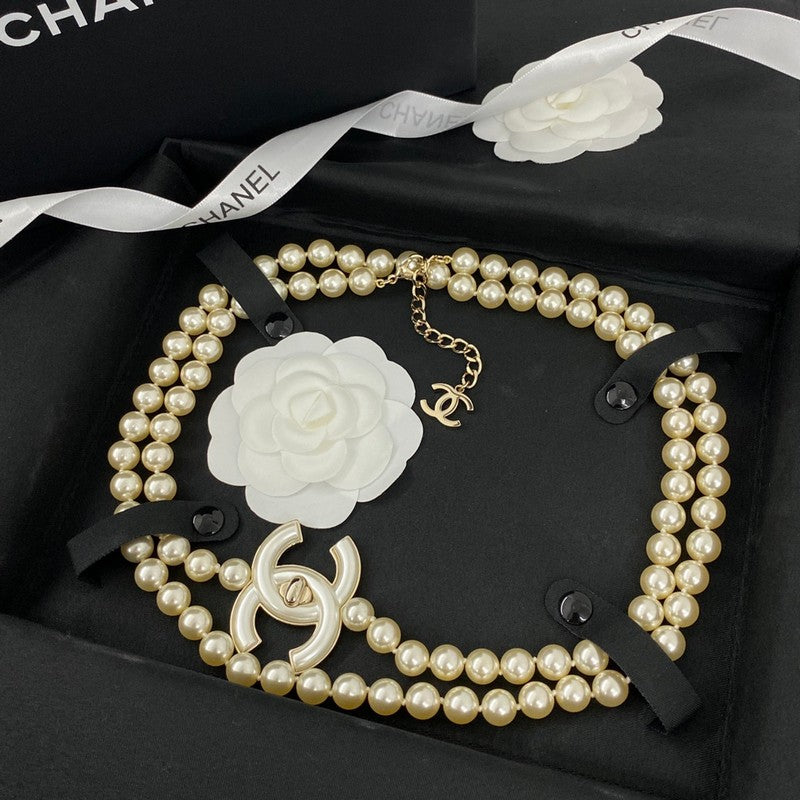 18K Chanel Pearl Chain Necklace