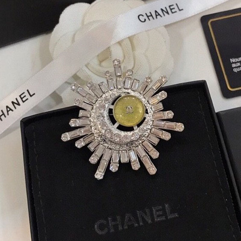 18K Chanel Crystal Brooch