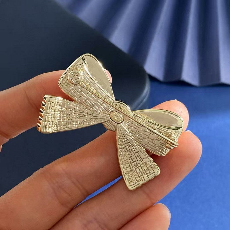 18K Chanel Bow Tie Gold Brooch