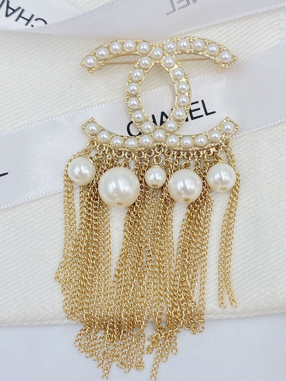 18K Chanel Pearl Tassel Brooch