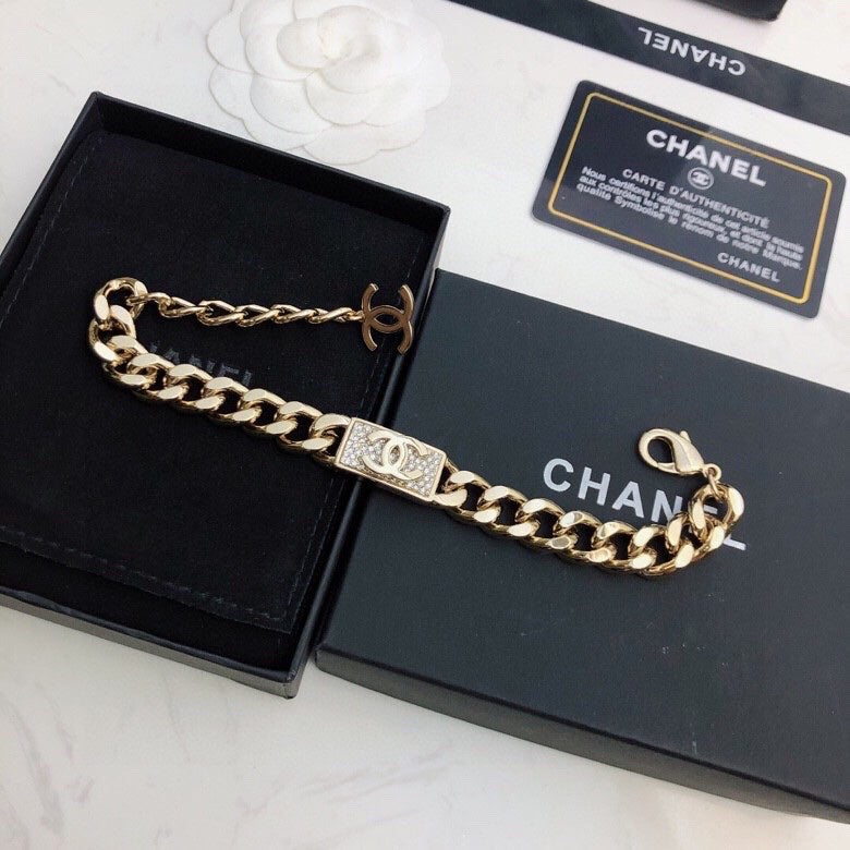 18K Chanel Diamonds Chain Necklace