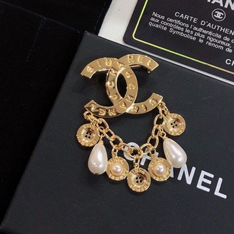 18K Chanel Pearl Pendant Brooch