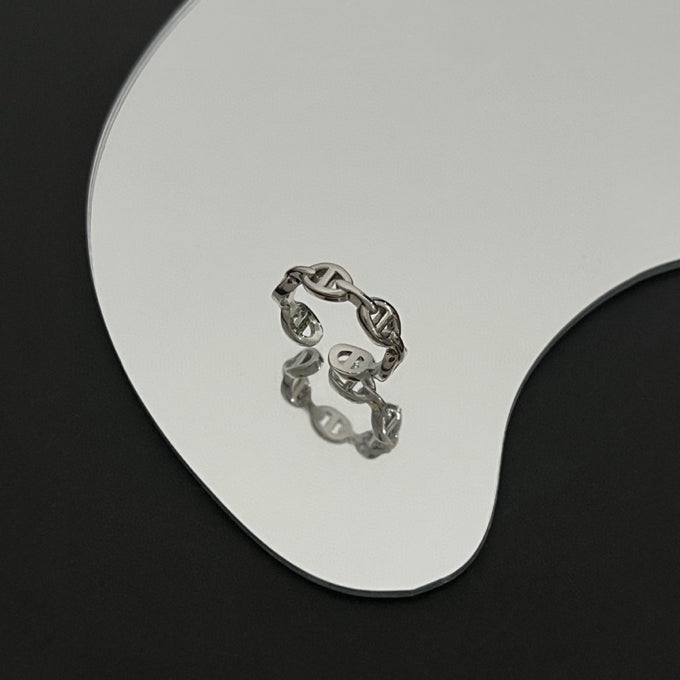 18K Chaine D'Ancre Enchainee Hermès Ring