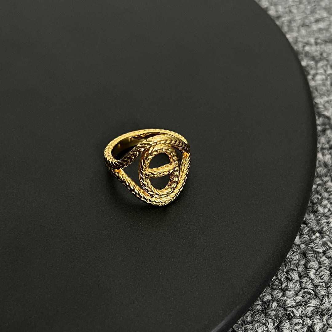 18K Chaine D'Ancre Danae Medium Hermès Ring